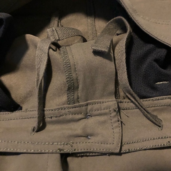 Prana Green Cargo Shorts Size 6 - Picture 5 of 10